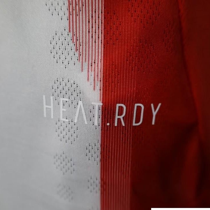 Bayern Munich 2025/26 Home Football Jersey - view 8