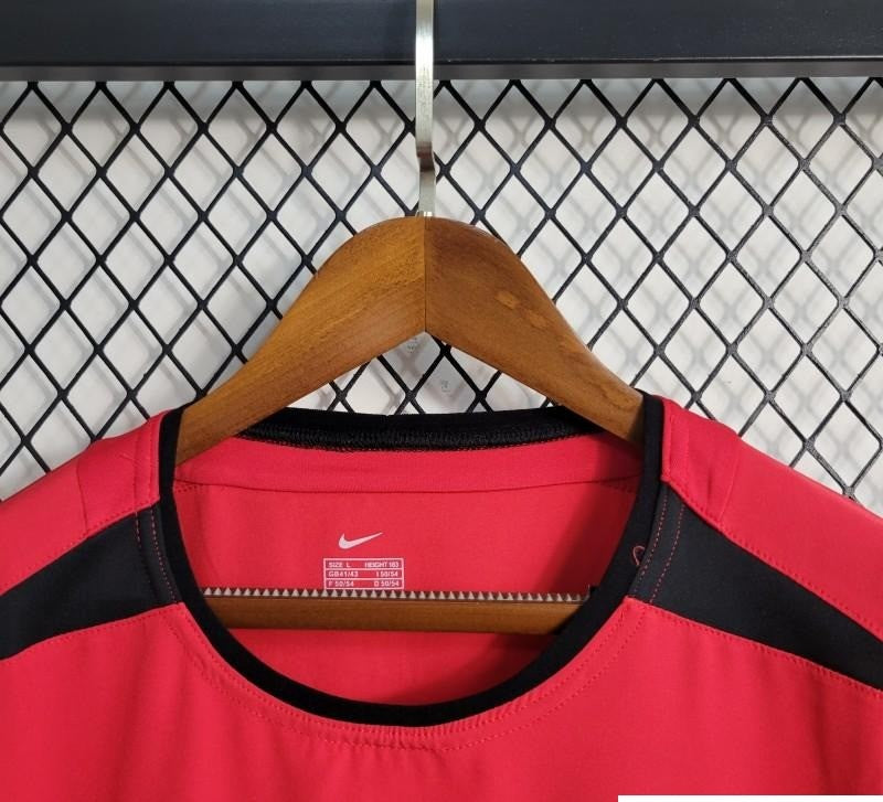 Retro 02/04 Manchester United Home Jersey